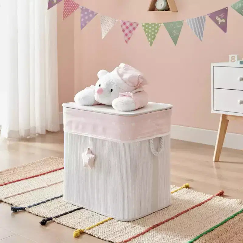 Cesto Portabiancheria Pieghevole per Bambini Danya B. in Bambù, Portaoggetti Giocattoli con Manici, Orsetto Rosa e Crema