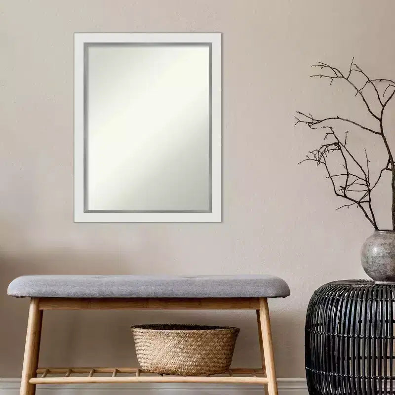 Specchio da parete stretto Eva bianco argento non smussato 21" x 27" - Amanti Art: rettangolare moderno, include hardware di montaggio