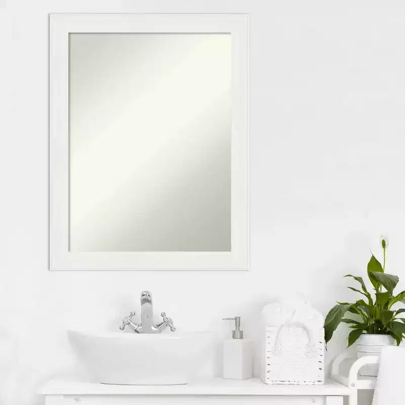 Amanti Art 22"x28" Specchio da parete non smussato per bagno Vanity White Narrow: cornice in polistirene, include hardware per il montaggio