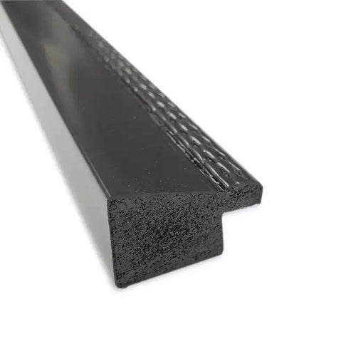 Specchio da parete stretto nero Avon, senza smussature, 40" x 29" - Amanti Art