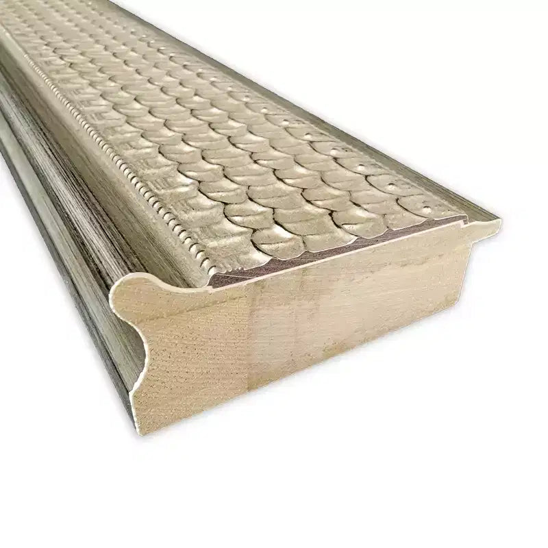 Specchio da parete Amanti Art 44"x33" Trellis in legno argentato non smussato: design moderno, hardware di montaggio incluso