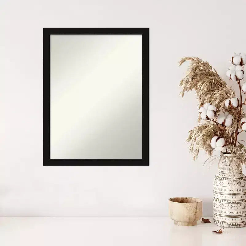Specchio da parete stretto nero Avon da 20" x 26" senza smussatura - Amanti Art