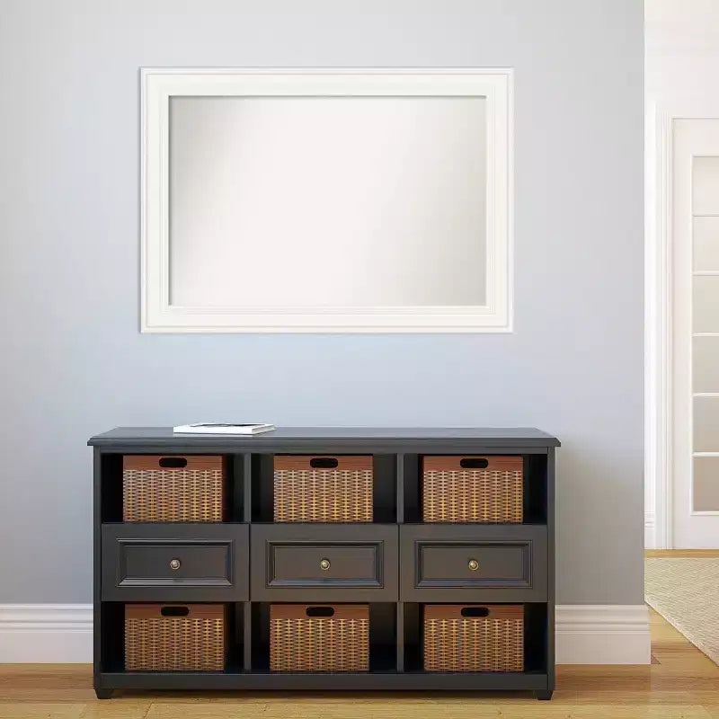 Specchio da parete per bagno Amanti Art 42" x 30" senza bordo smussato bianco Ridge: rettangolare moderno, include l'hardware di montaggio
