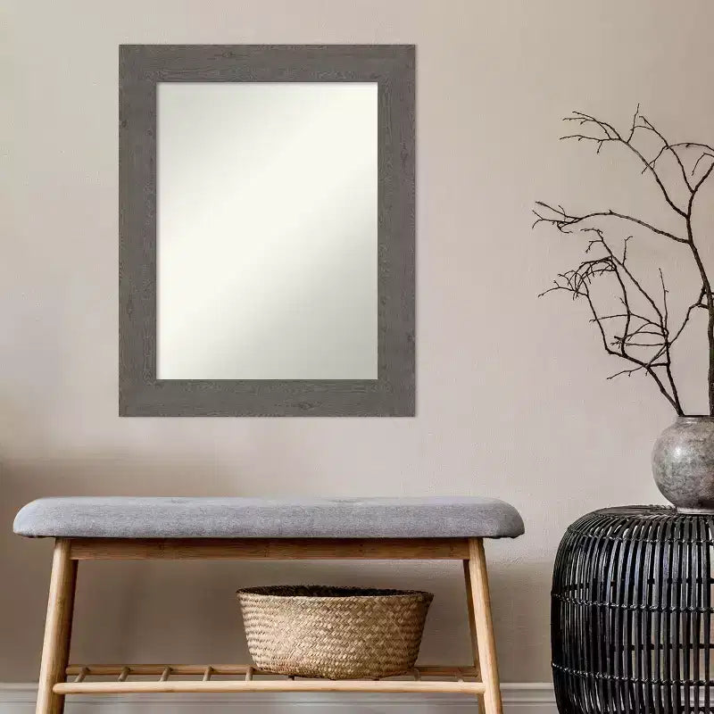 Specchio da parete per bagno Amanti Art con assi rustiche grigie, senza smussatura, 61 x 76 cm: Rettangolare, cornice in polistirene, montaggio a parete