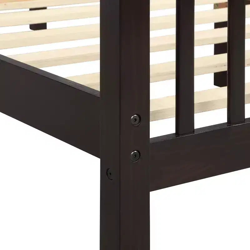 Letto a piattaforma in legno Whisen, una piazza, con testiera e pediera