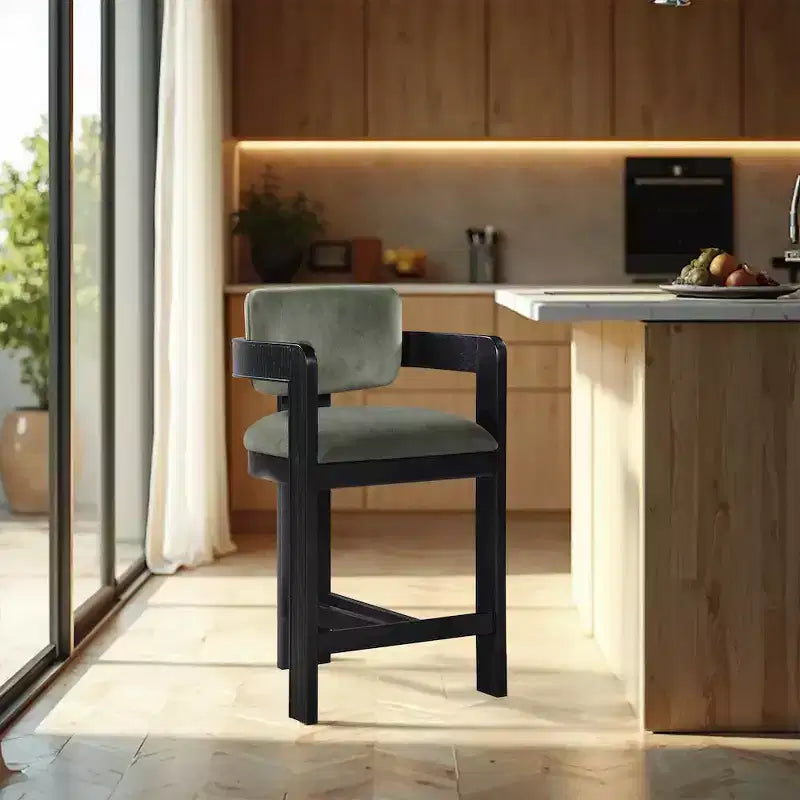 Meridian Furniture, Sgabello Sacha in Velluto Verde