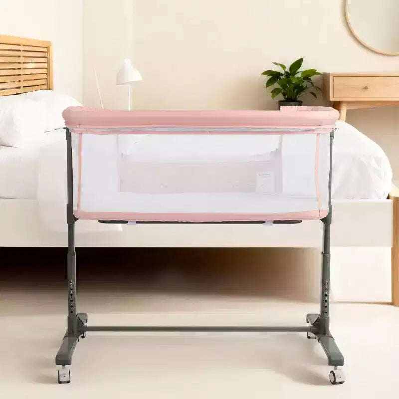Kinder King Culla per neonati con ruote, lettino portatile da affiancare al letto, culla per neonati in rete su tutti i lati con materasso morbido rimovibile