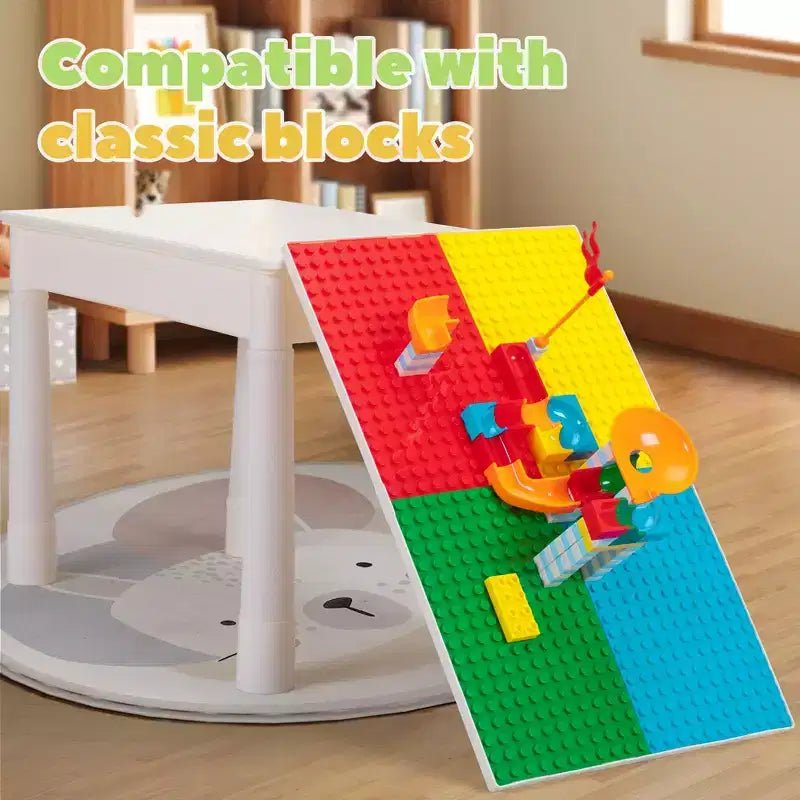 Set tavolo attività per bambini Sandinrayli con 2 sedie e 100 mattoncini grandi, compatibile con mattoncini classici, tavolo acqua/sabbia e mattoncini da costruzione per bambini piccoli (Primario)
