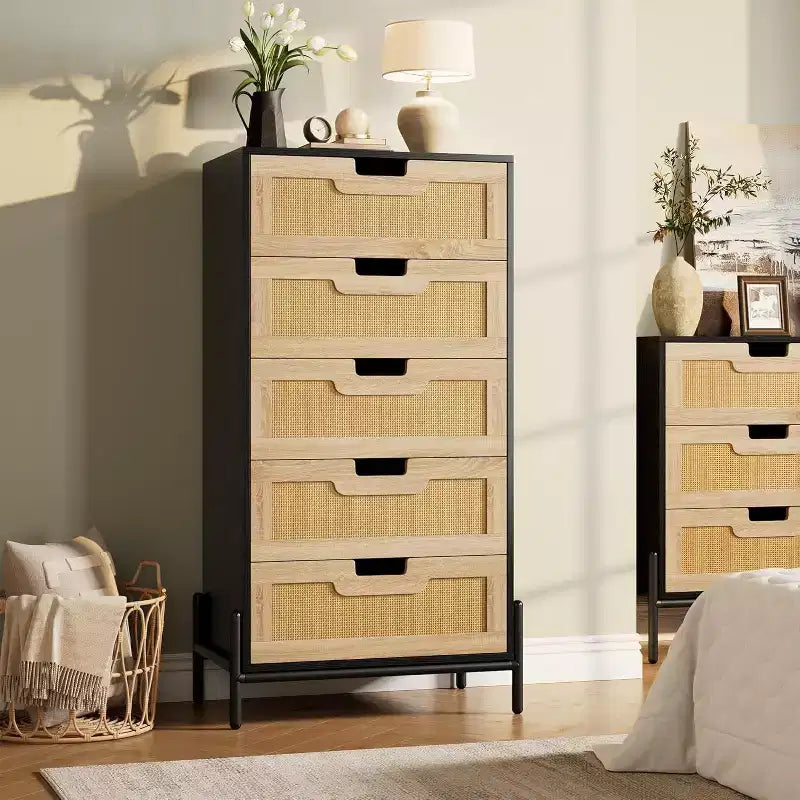 Cassettiera a 5 cassetti in rattan naturale, Cassettiera in legno, Armadietto contenitore rustico con gambe in metallo, Cassettiera moderna per camera da letto, soggiorno