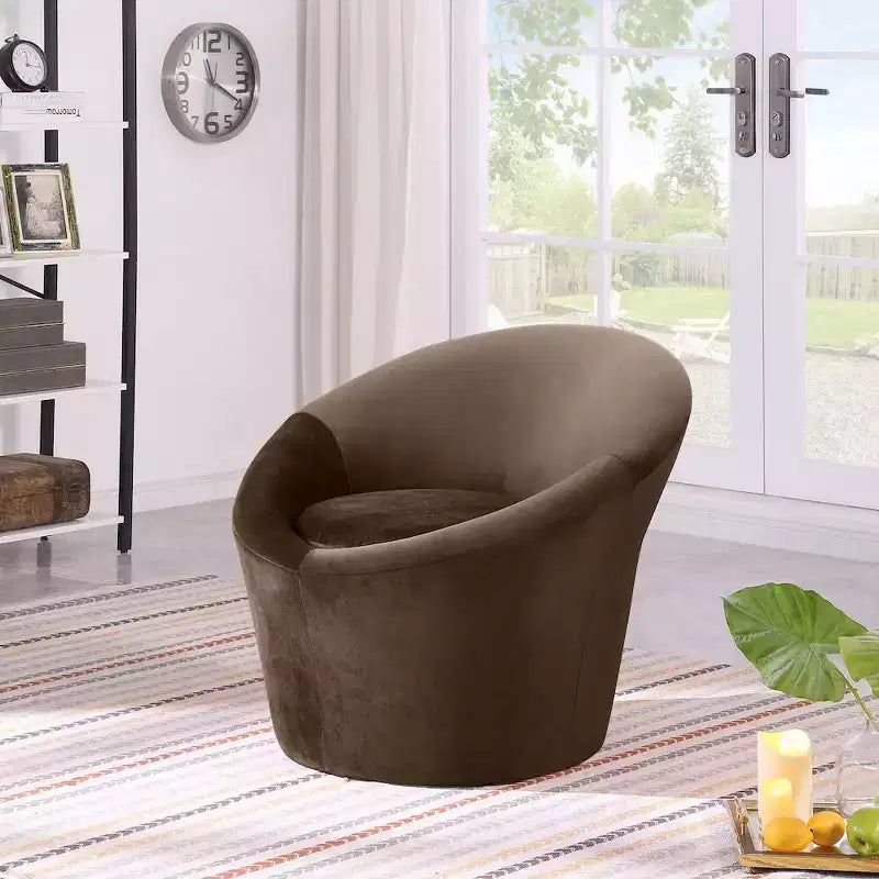 Meridian Furniture, Poltrona occasionale in velluto Tristan
