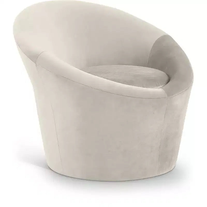 Meridian Furniture, Poltrona occasionale in velluto Tristan