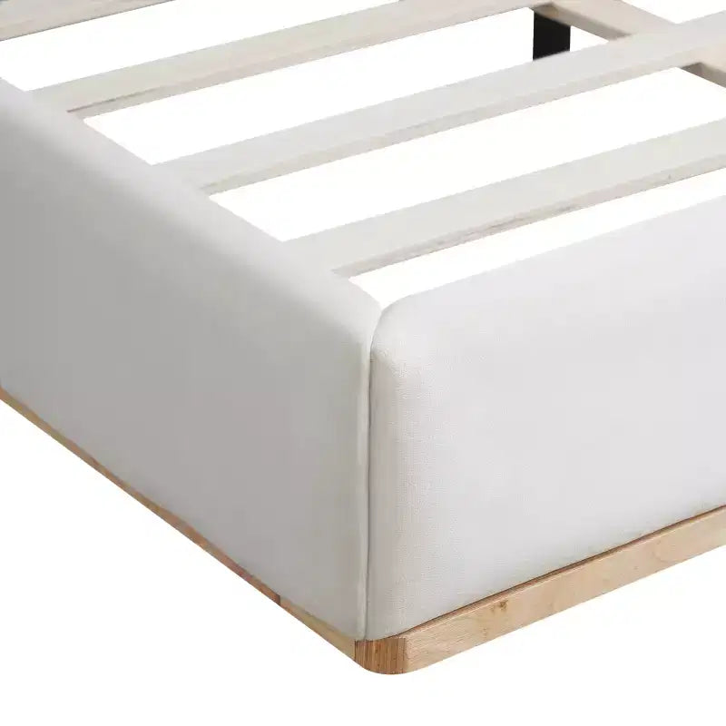 Elegante Struttura Letto Imbottita in Velluto, Letto a Piattaforma Queen/King Size per Camera da Letto, Bianco - ModernLuxe