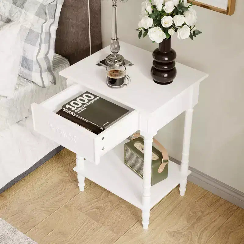 Comodino Elegante con Cassetto e Ripiano Inferiore – Tavolino da Notte Raffinato, Bianco o Nero
