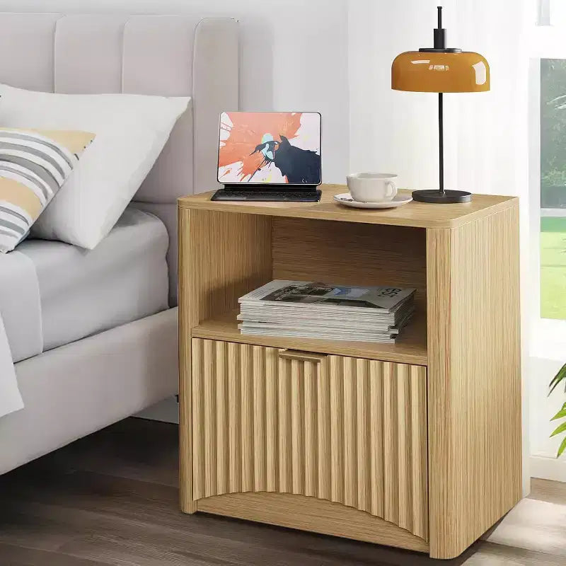 Comodino moderno di metà secolo, set da 2, comodino scanalato largo 58 cm con cassetto e ripiano, comodino scanalato per camera da letto, divano, ufficio