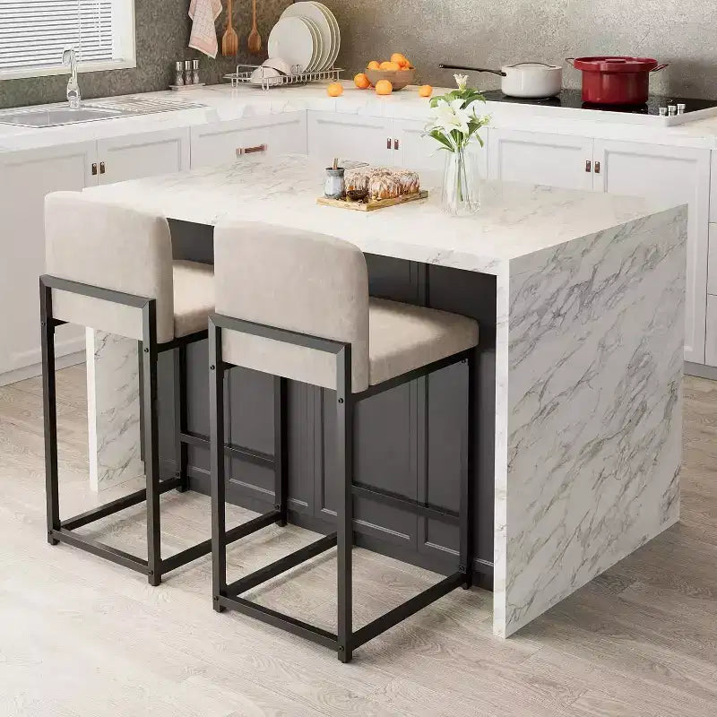 2 Sgabelli da Bar Moderni, Sedie da Bancone Rivestite in Ecopelle Altezza 63 cm con Schienale e Piedini Antiscivolo Regolabili per Isola della Cucina
