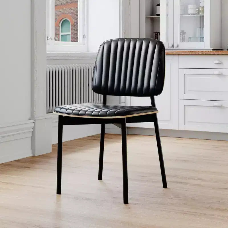 Sedia da pranzo Luck Live Farmhouse, schienale e seduta imbottiti in pelle, elegante sedia laterale per cucina, sala da pranzo, soggiorno, nero