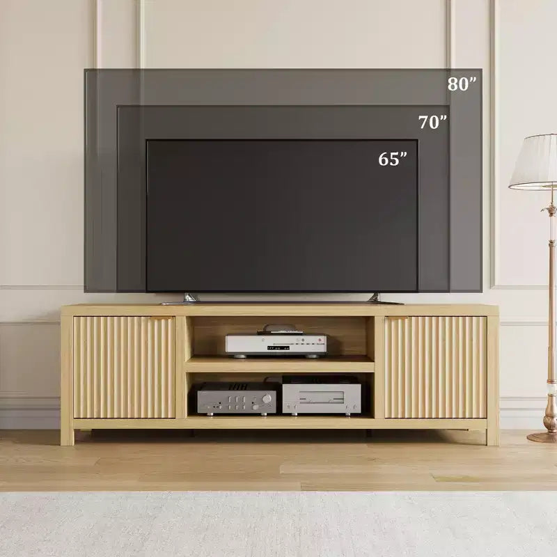 Mobile TV scanalato per 80 pollici, mobile TV moderno con contenitore, mobile console multimediale in legno con anta scanalata e maniglia dorata, rovere naturale