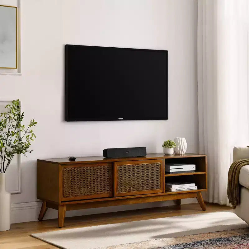 JVNOXK Mobile TV in Rattan Moderno di Metà Secolo da 150 cm per TV da 65 pollici, Base in Legno Massello con Ante in Rattan - Legno Chiaro