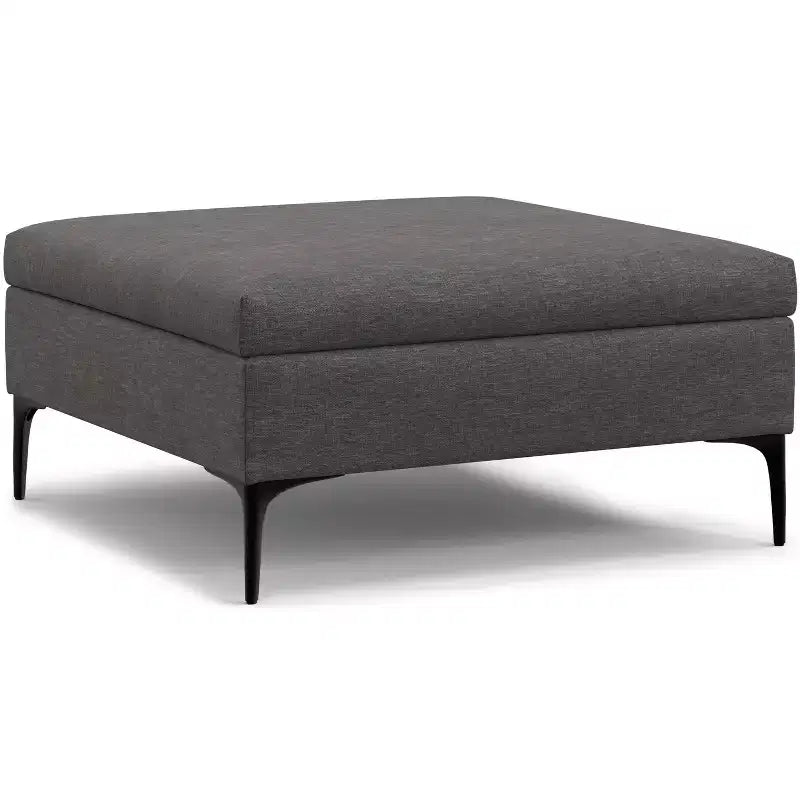 Lilah Poggiapiedi Contenitore Contemporaneo Quadrato Mid Century Largo 91 cm con Coperchio Sollevabile in Lino di Poliestere