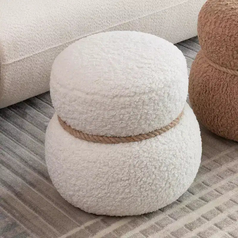 TUYOHW Poggiapiedi Rotondo a Forma di Pupazzo di Neve Imbottito, Carino Sgabello in Lana di Agnello per Toeletta con Struttura in Legno, Panca Porta Scarpe per Soggiorno, Camera da Letto, Ingresso