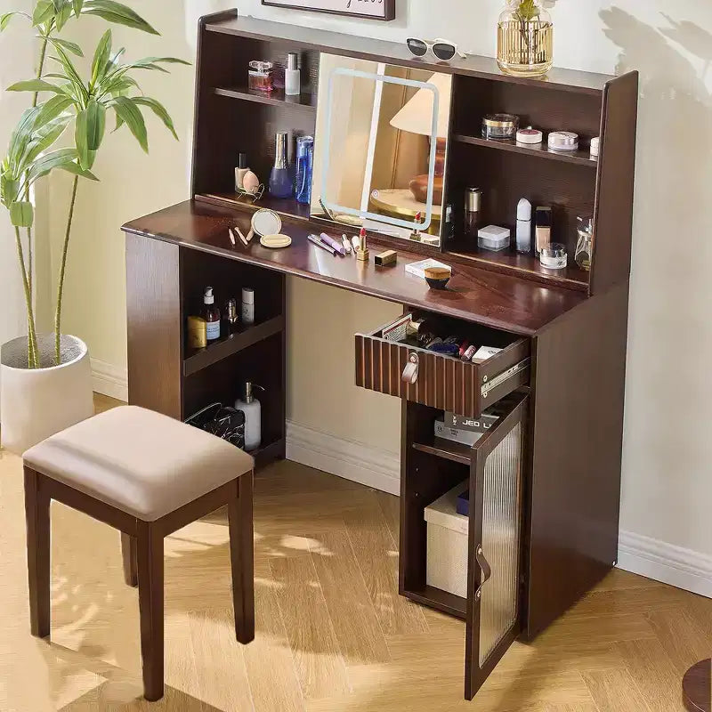Scrivania da trucco elegante Whisen, moderno set toeletta con sgabello, specchio, ampi scaffali, cassetto e armadietto - Noce