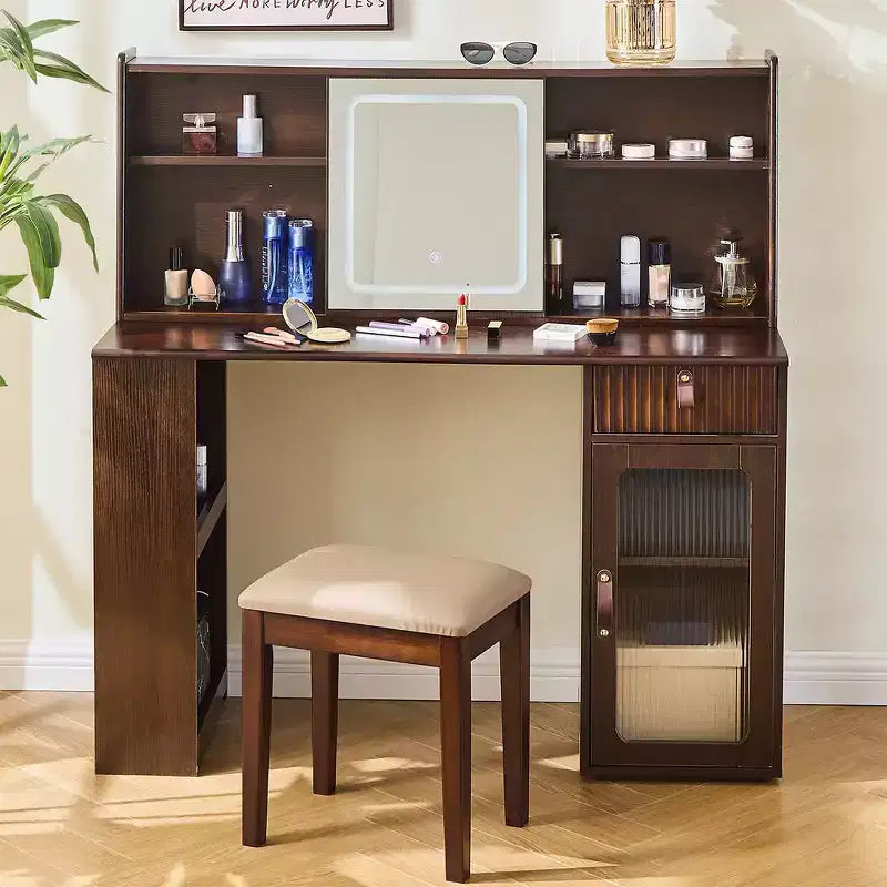 Scrivania da trucco elegante Whisen, moderno set toeletta con sgabello, specchio, ampi scaffali, cassetto e armadietto - Noce
