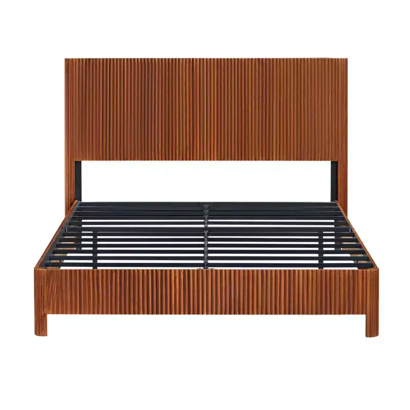 Struttura letto GDFStudio Whitmore in legno rustico curvato con robusto supporto in ferro