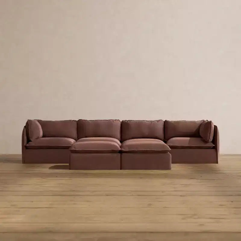 Divano modulare lavabile a 4 posti Anabei + ottomana a panca | Seduta Deluxe+ e Cuscino Cloud