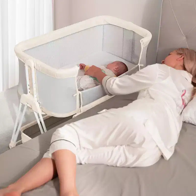 AmourLil Baby Bassinet Lettino Neonato Fianco Letto con Ruote e Vassoio Portaoggetti, Culla Portatile per Neonati
