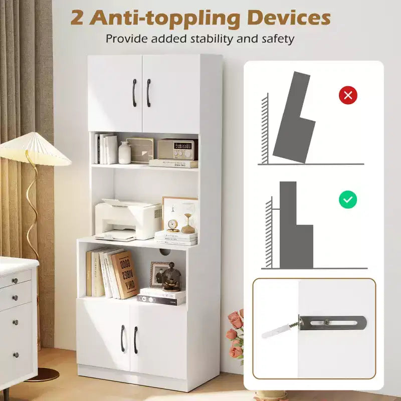 Mobile dispensa da cucina Costway con stazione di ricarica, ripiani regolabili e ante, bianco