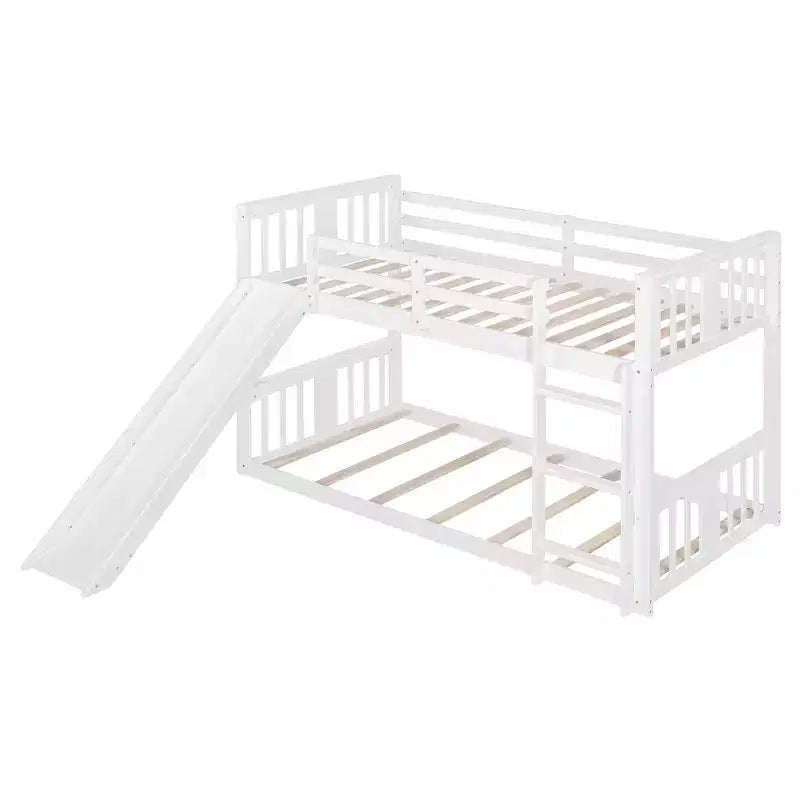 Letto a castello basso in legno Luxystar Twin over Twin con scivolo reversibile per la cameretta dei bambini
