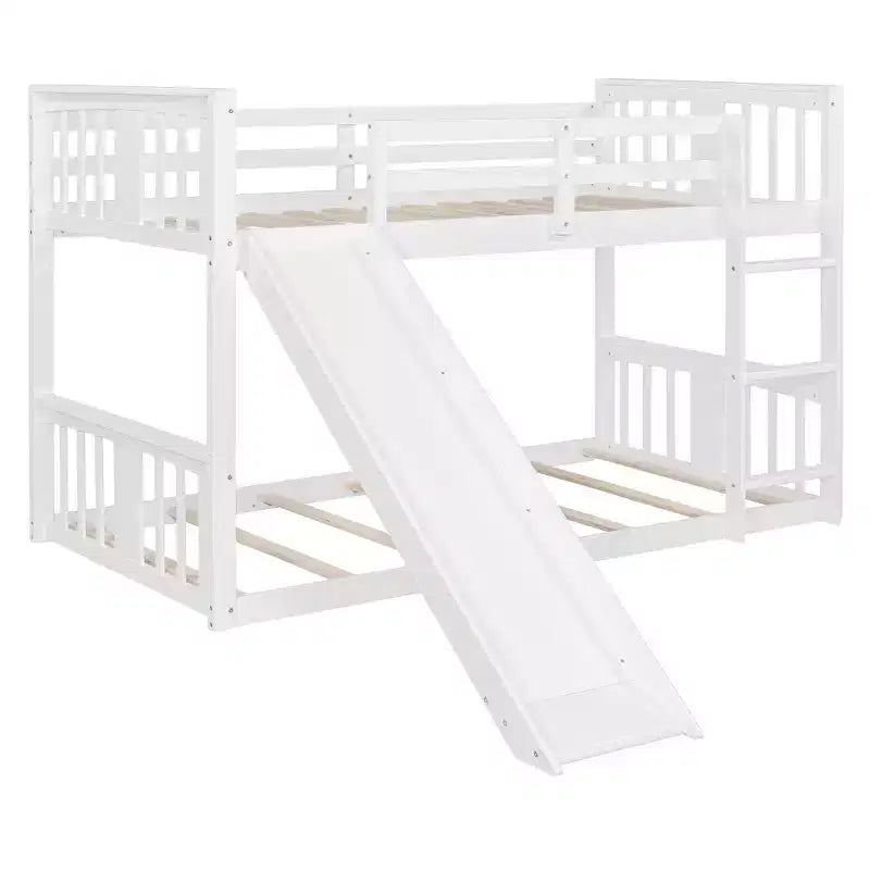 Letto a castello basso in legno Luxystar Twin over Twin con scivolo reversibile per la cameretta dei bambini