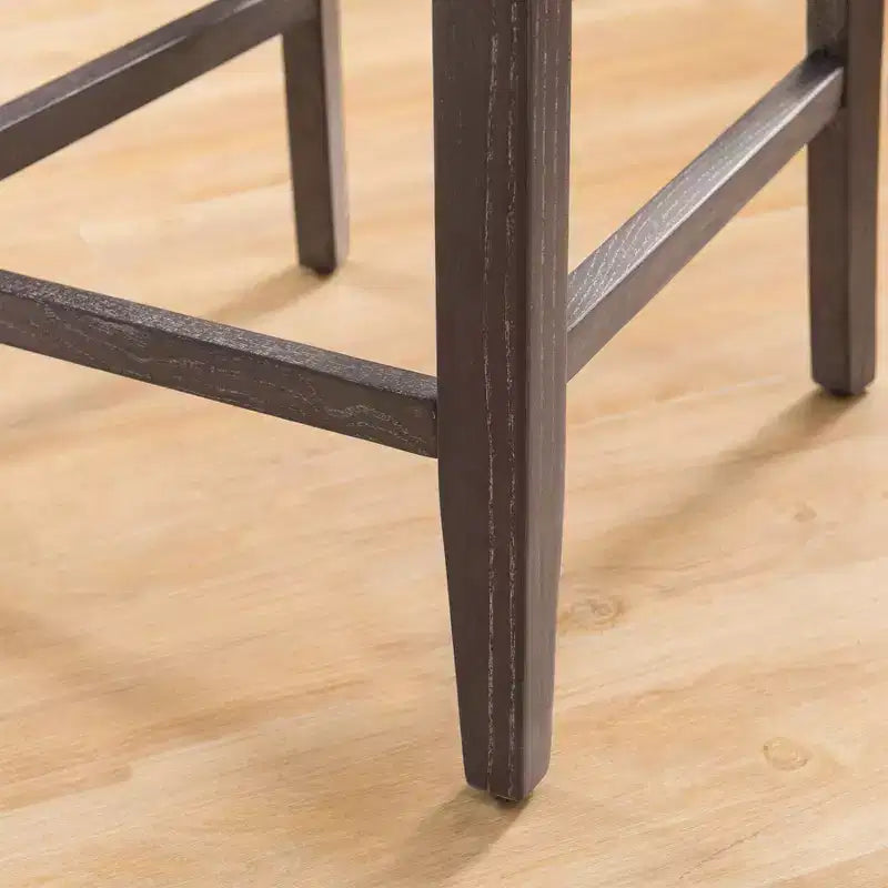 Set di 2 sgabelli da bar altezza bancone grigi - Leick Home: Lino imbottito, schienale imbottito, struttura in legno