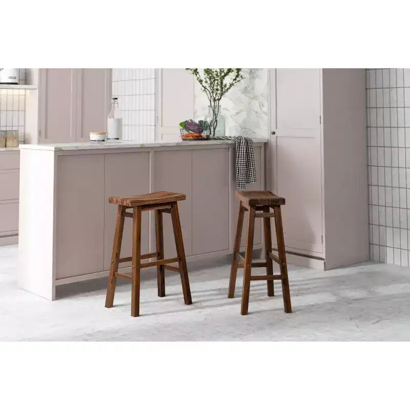 Set di 2 sgabelli da bar senza schienale da 29" con finitura spazzolata, colore castagna - Boraam: legno massello di acacia, poggiapiedi