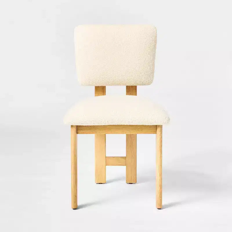 Set da 2 sedie da pranzo moderne imbottite in legno, crema - Threshold™ progettate con Studio McGee: Legno di gomma laccato, rivestimento in poliestere