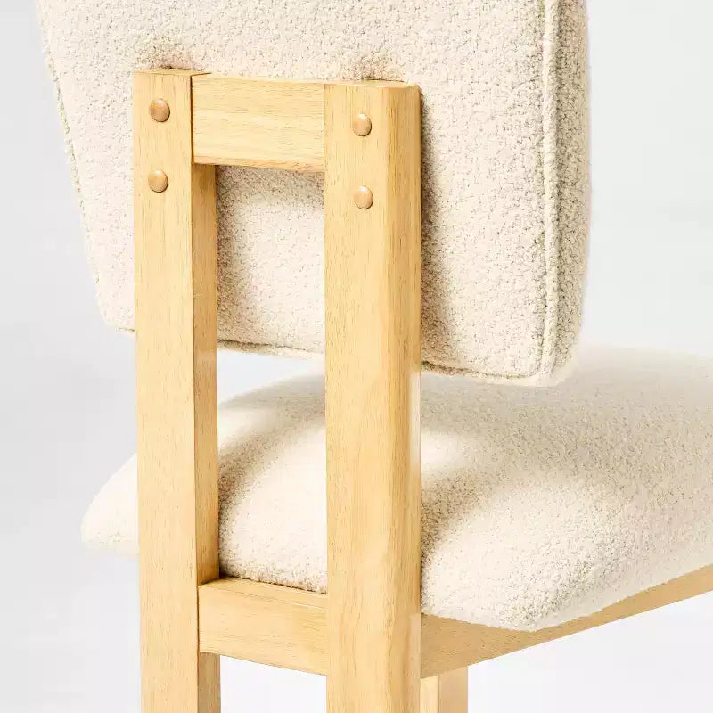 Set da 2 sedie da pranzo moderne imbottite in legno, crema - Threshold™ progettate con Studio McGee: Legno di gomma laccato, rivestimento in poliestere