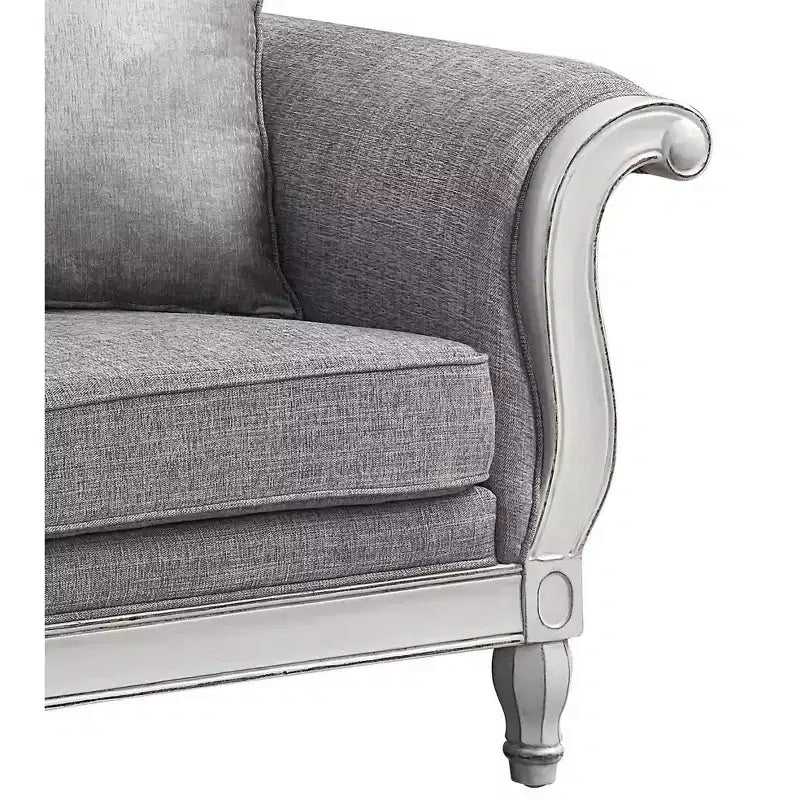 Divano Florian 71" in tessuto grigio e finitura bianco antico - Acme Furniture