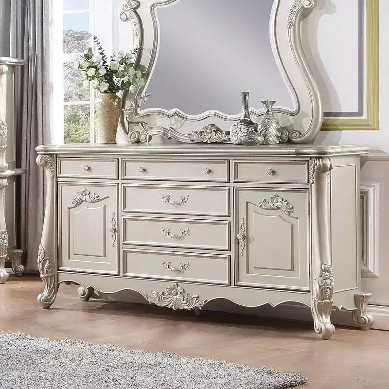 Comò Bently 71" Acme Furniture con finitura color champagne