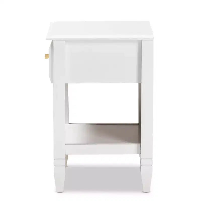 Comodino camera da letto 1 cassetto Naomi in legno bianco/oro - Baxton Studio: Comodino glamour con pomello e ripiano color oro
