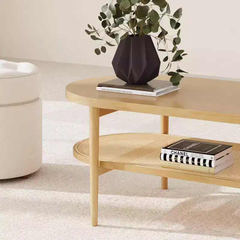 Tavolino ovale Nathan James in legno di pino caldo e rattan da 46" - Warm Pine