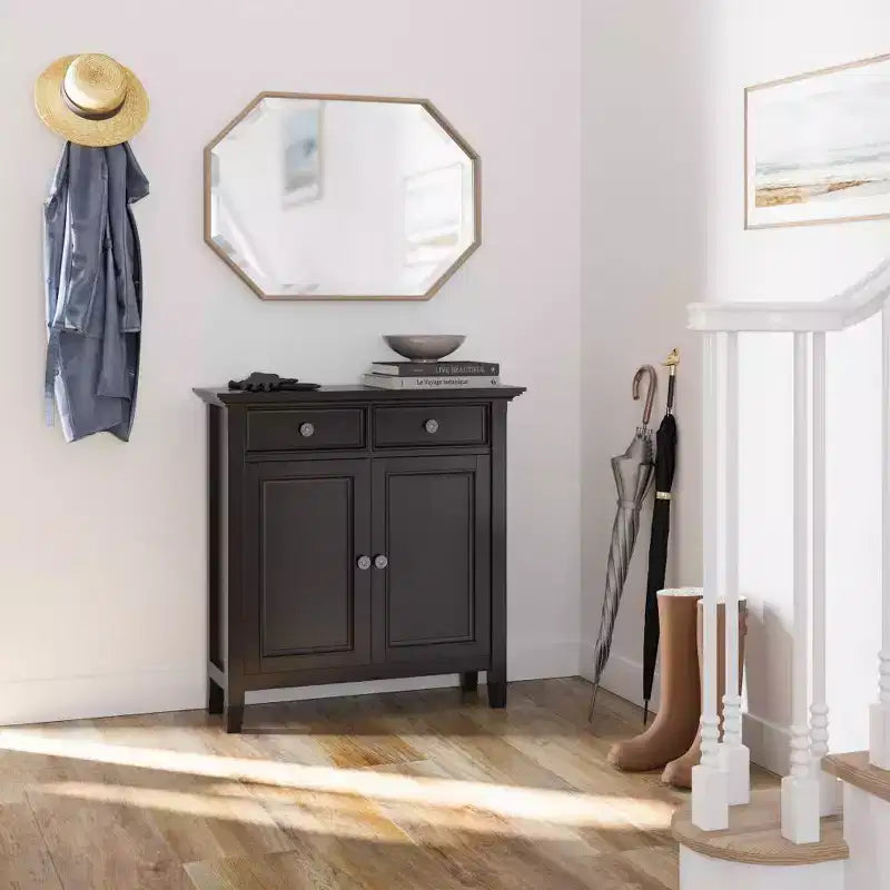 Halifax Mobiletto contenitore da ingresso Marrone Hickory - WyndenHall: Scaffali regolabili, Pino e compensato