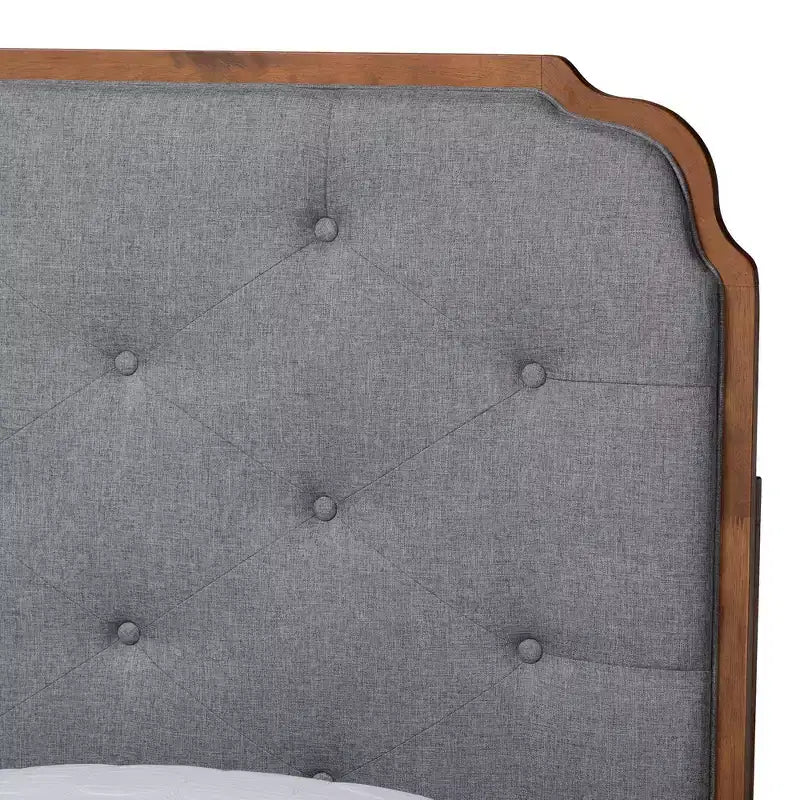 Baxton Studio King Roald Letto a piattaforma in tessuto e legno Grigio/Marrone Noce