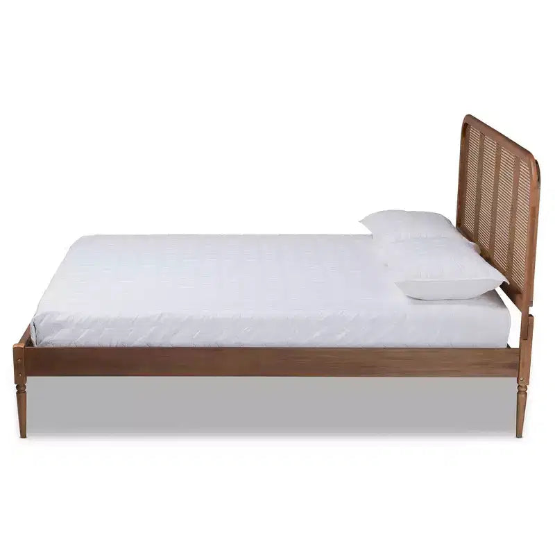 Letto a piattaforma King Elston Wood e rattan sintetico marrone/noce cenere - Baxton Studio: design di metà secolo, gambe tornite