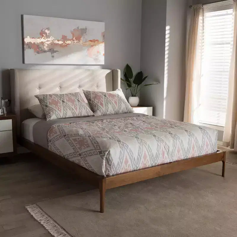 Brooklyn Letto Imbottito Beige in Tessuto e Legno di Noce Stile Mid-Century - Baxton Studio