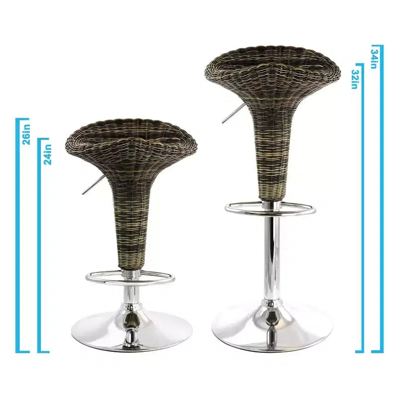 Sgabello da bar regolabile Elama a 2 pezzi in rattan marrone con base cromata