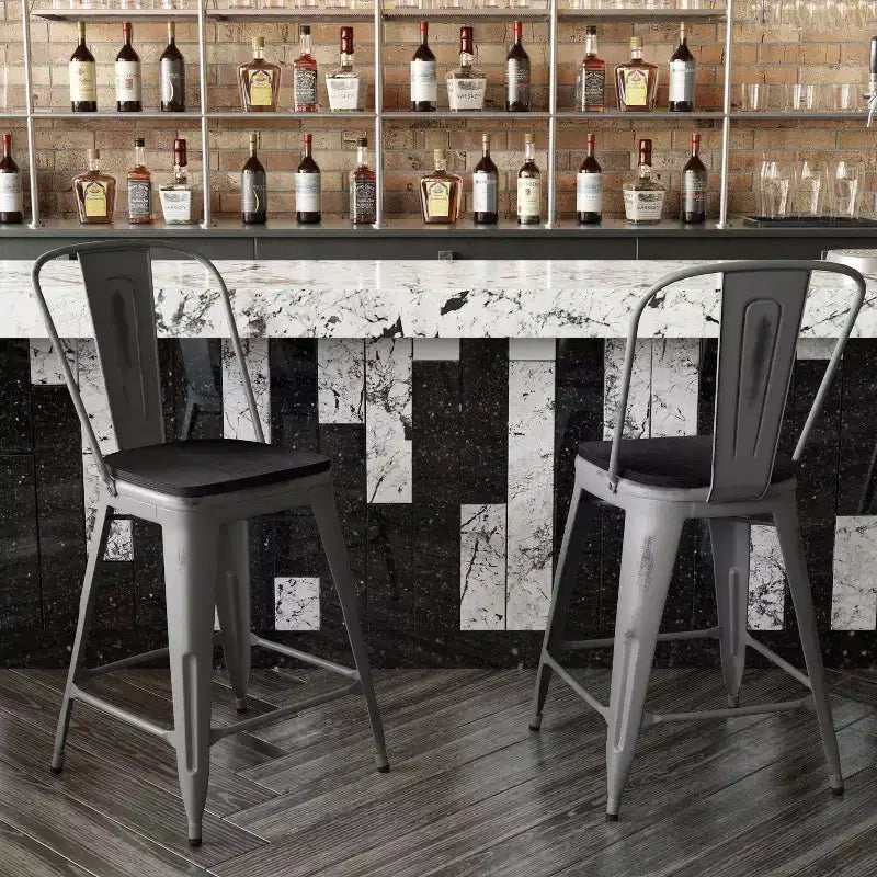 Sgabello da interno Flash Furniture Lincoln, altezza bancone 61 cm, con schienale e seduta in legno in poliresina