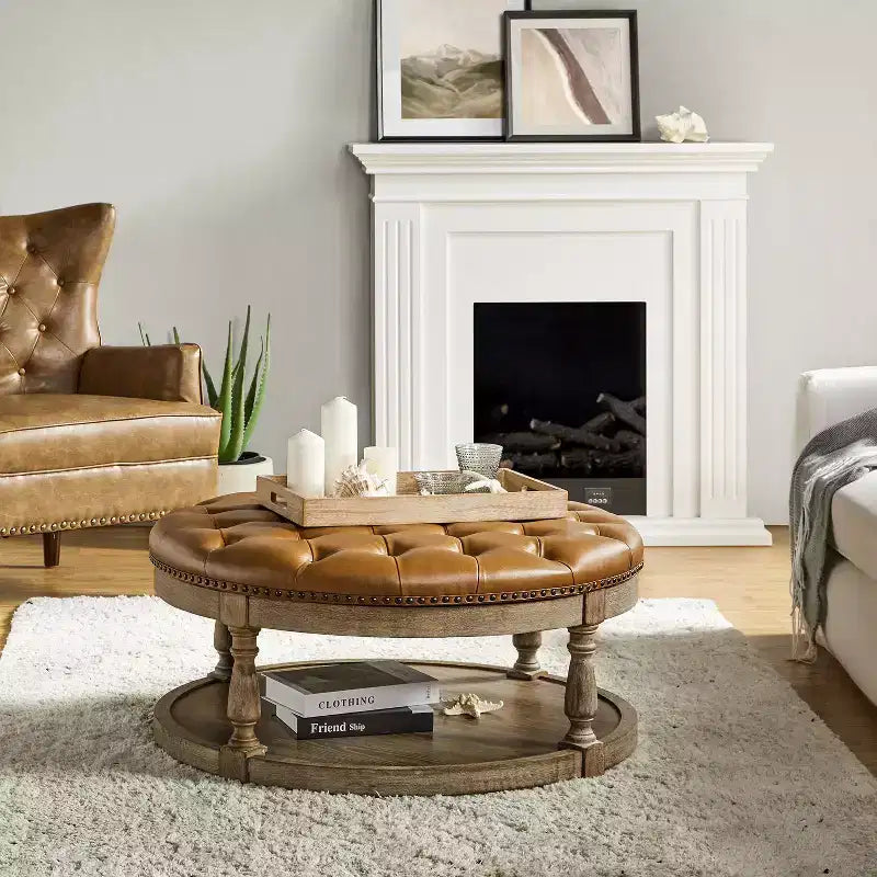 Pouf rotondo Chloe in pelle vegana con contenitore e borchie | ART OF LIVING DESIGNS
