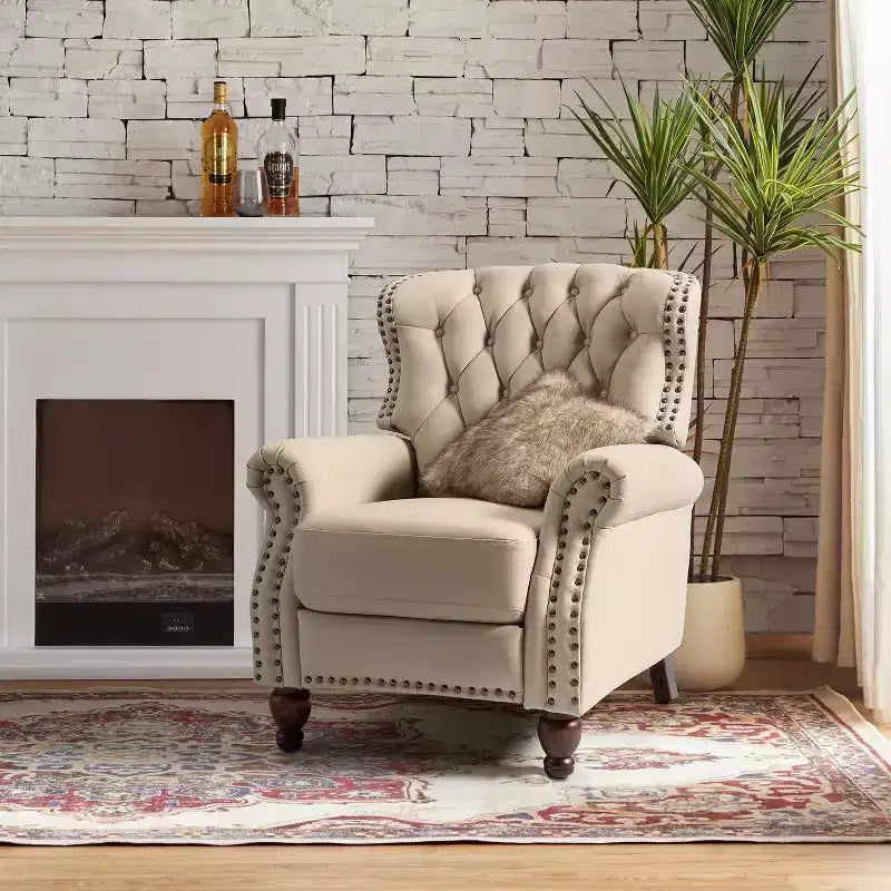 Poltrona reclinabile Justine Transitiona in legno con rivestimento in vera pelle e borchie per soggiorno e camera da letto | ART OF LIVING DESIGNS