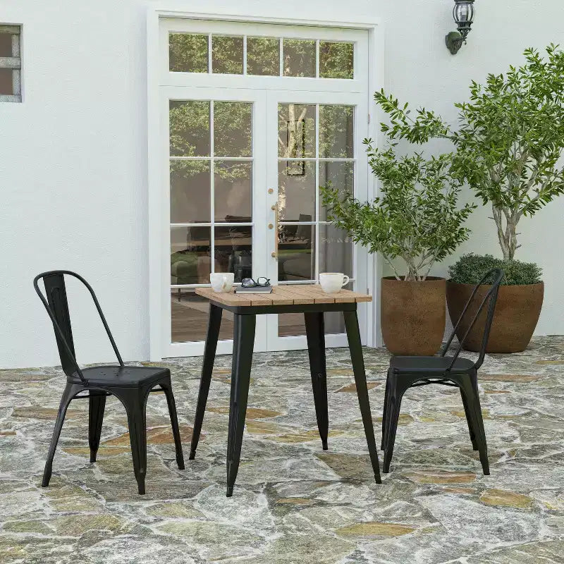 Tavolo da pranzo Merrick Lane per interni/esterni, piano quadrato in poliresina da 23,75 con base in acciaio, resistente a tutte le condizioni atmosferiche
