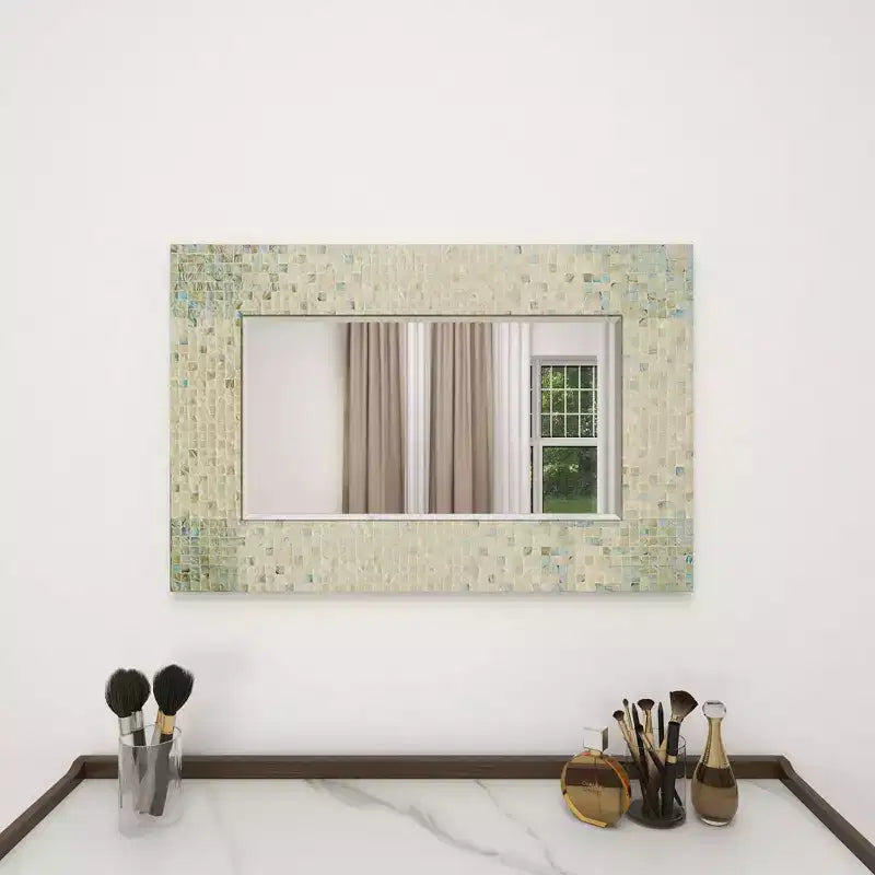 Specchio da Parete Mosaico Artigianale in Madreperla con Angoli Blu Crema - Olivia & May